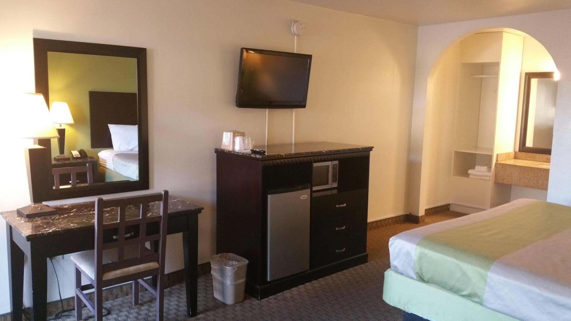 Oyo Hotel Lafayette La I-10 & University Экстерьер фото