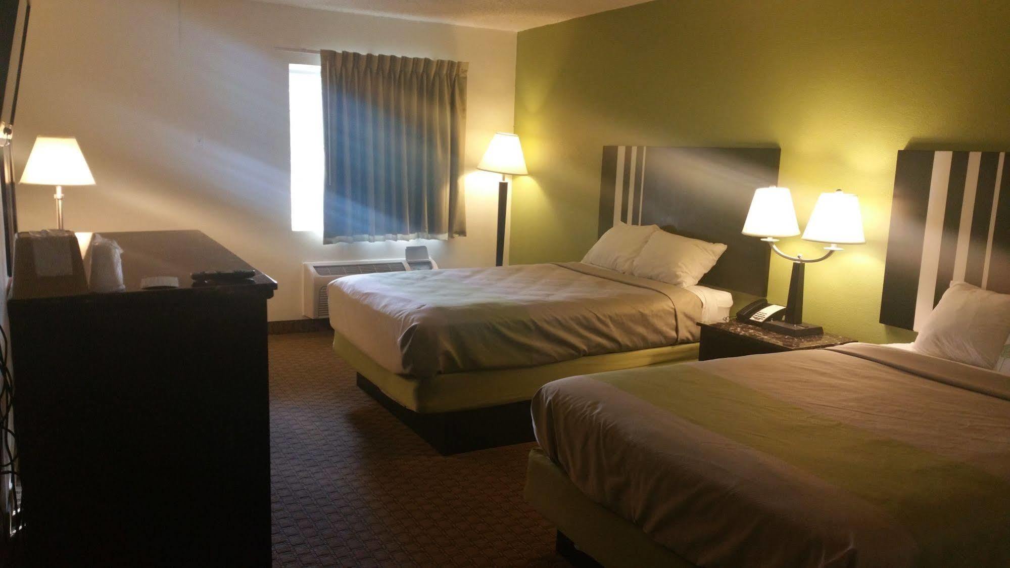 Oyo Hotel Lafayette La I-10 & University Экстерьер фото