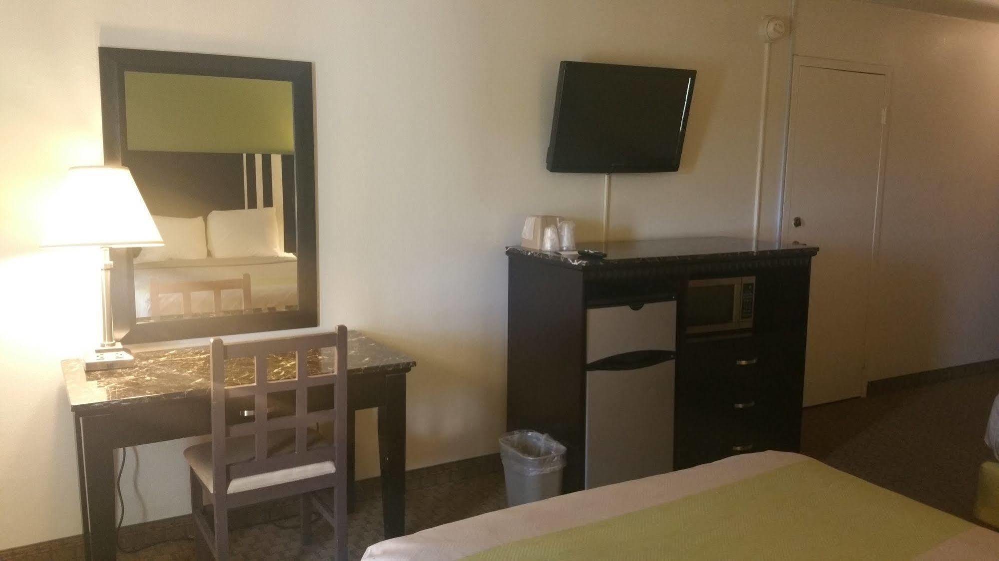 Oyo Hotel Lafayette La I-10 & University Экстерьер фото