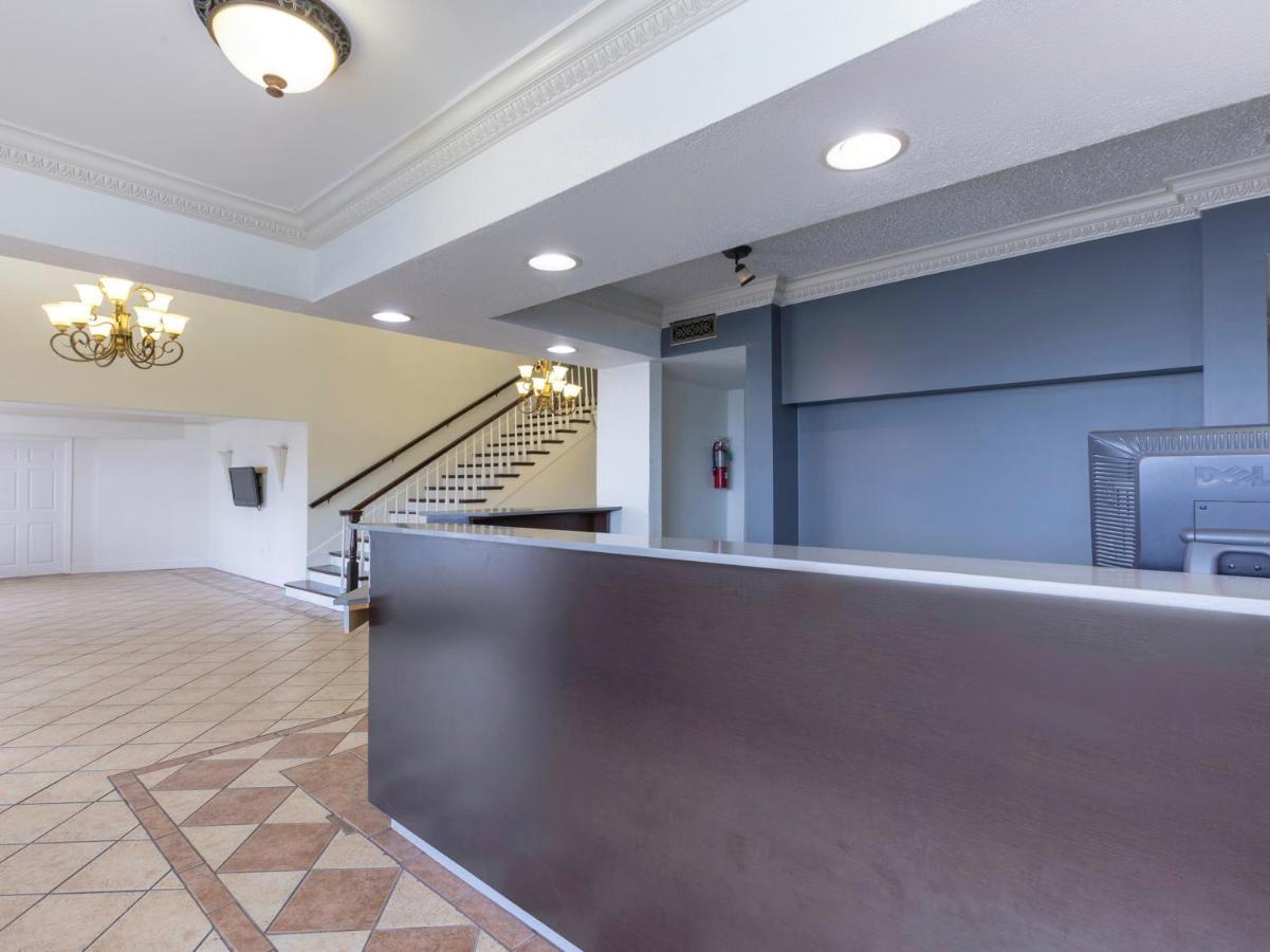 Oyo Hotel Lafayette La I-10 & University Экстерьер фото