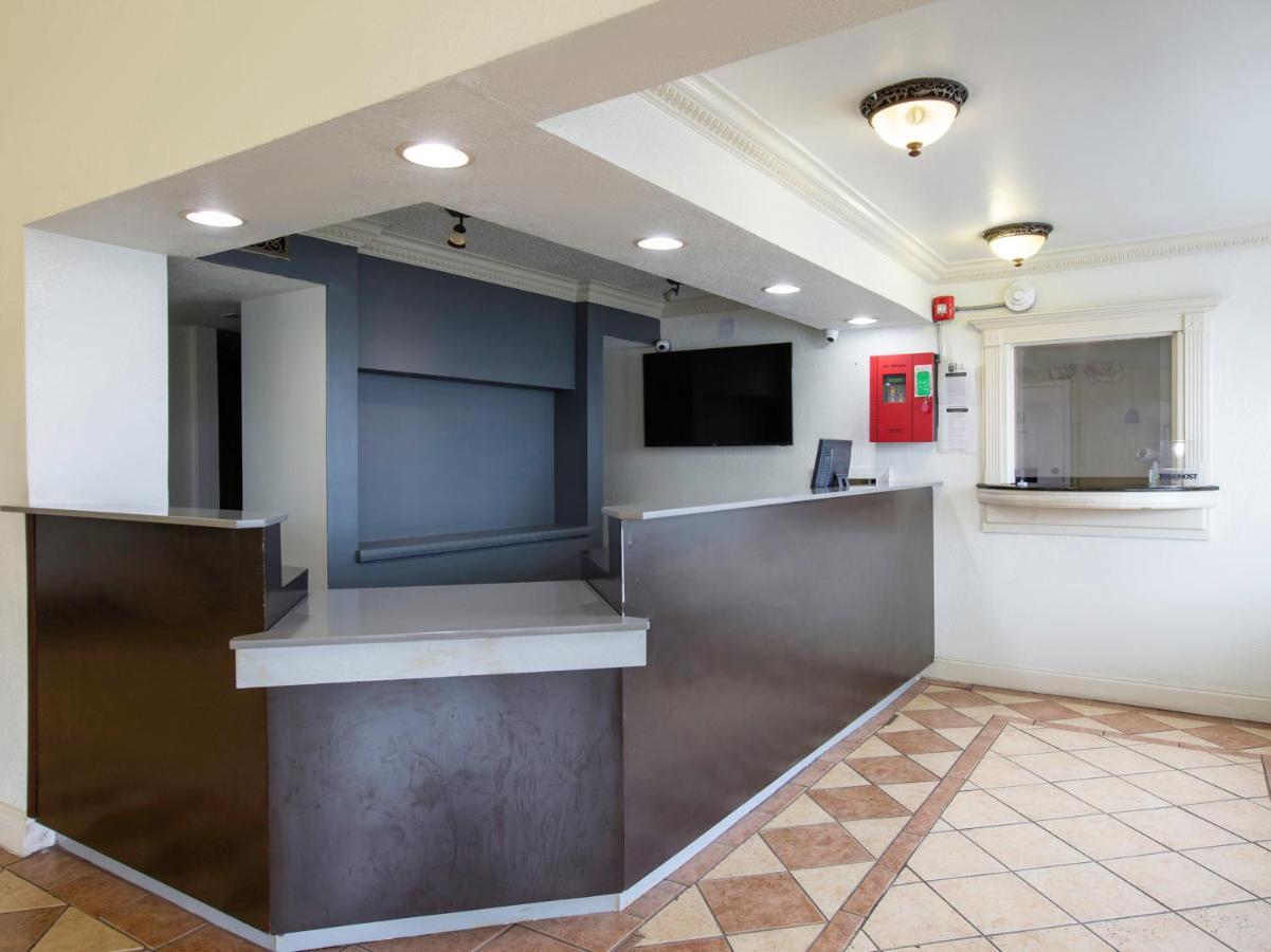 Oyo Hotel Lafayette La I-10 & University Экстерьер фото