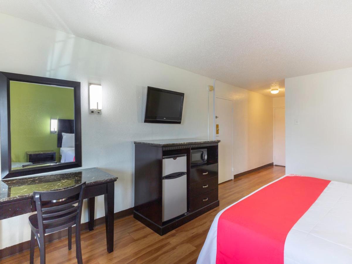 Oyo Hotel Lafayette La I-10 & University Экстерьер фото